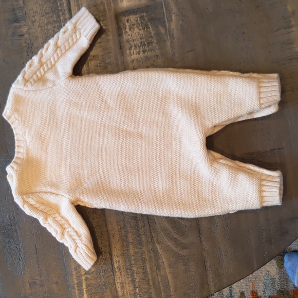 Baby gap cable knit sweater romper - Picture 4 of 4